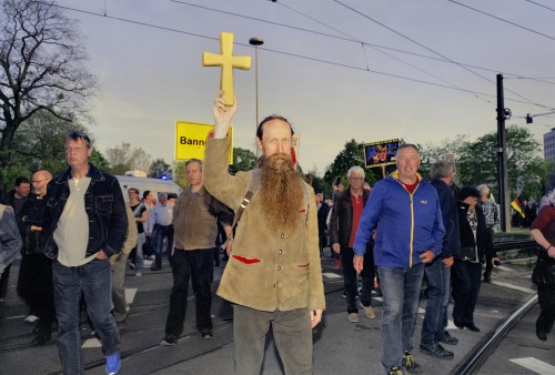 D-067-5-Dresden-Pegida-Petersburger-Strasse-1-kopie