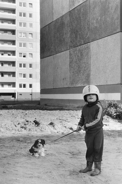 Thomas Kläber_Junge mit Hund-1984