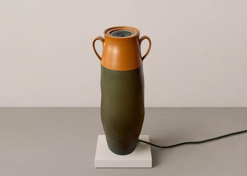 Ulrike_Mundt_Braune_Vase_2024_(c)_Christiane_Burwitz
