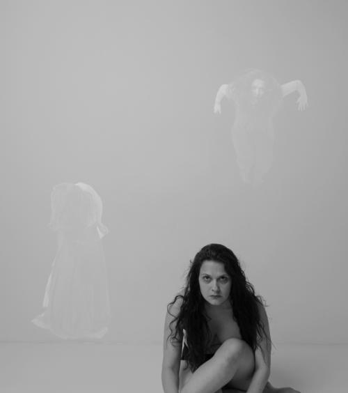 Was ihr Geist flüstert - Tanzperformance mit Una Shamaa